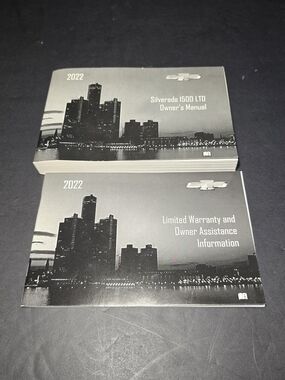 Chevrolet 2022 Silverado 1500 LTD Owner's Manual Set - Black/Gray